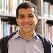 Profesor titulado de filosofía es historia para impartir clases en mis áreas o en refuerzo general en primaria.